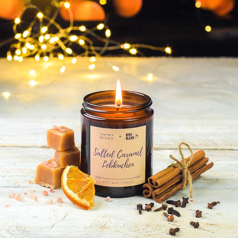 salted-caramel-lebkuchen-candle